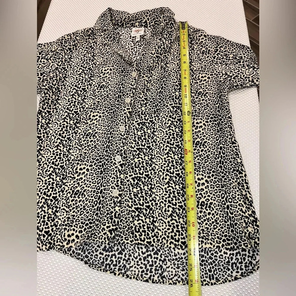 Self Esteem button up shirt size M cream/black animal print short sleeve pocket - Picture 3 of 7